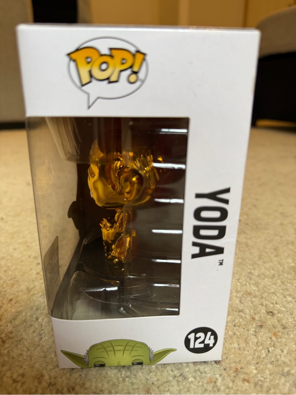Funko Pop Star Wars Yoda #124 Gold Chrome 2019 Galactic Convention Exclusive - Picture 2 of 6